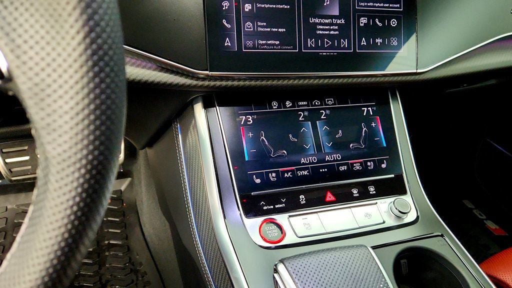 Used 2024 Audi SQ8 Premium Plus AWD/4WD image 36