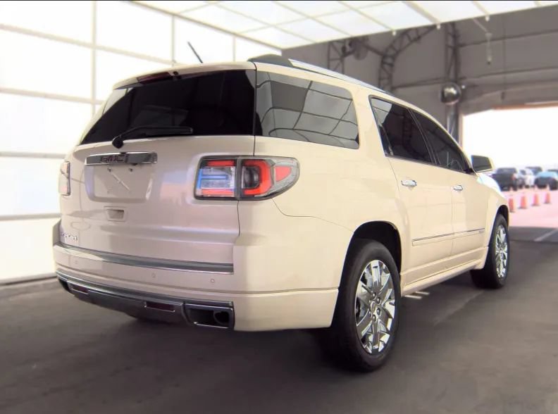Used 2015 GMC Acadia Denali FWD image 2