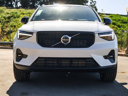 New 2026 Volvo XC40 B5 Ultra w/ Climate Package image 2