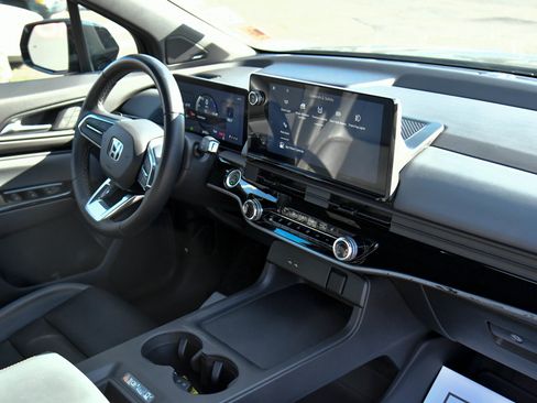 Used 2024 Honda Prologue Touring image 49