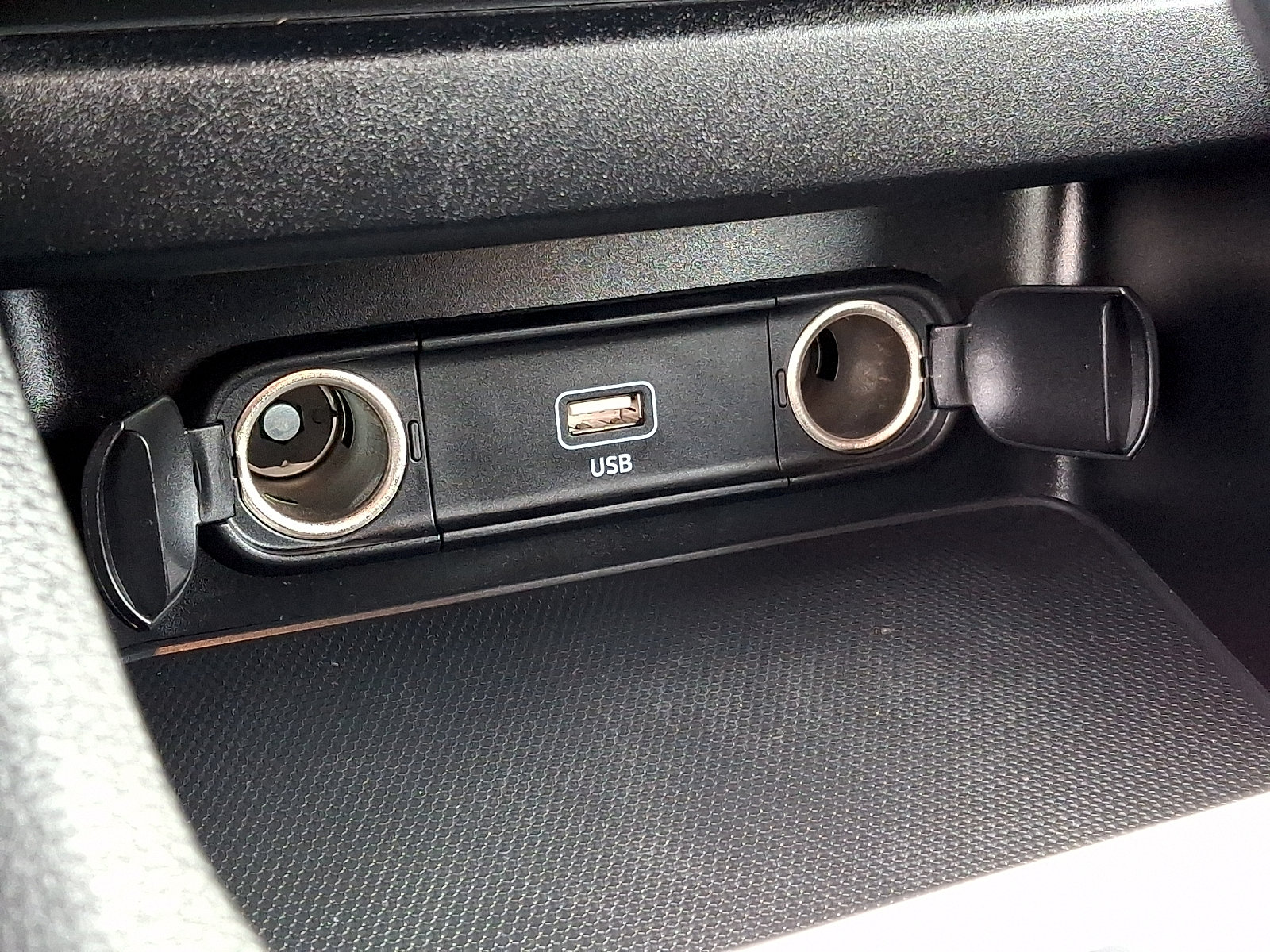 Used 2023 Kia Forte LXS w/ LXS Technology Package FWD image 24
