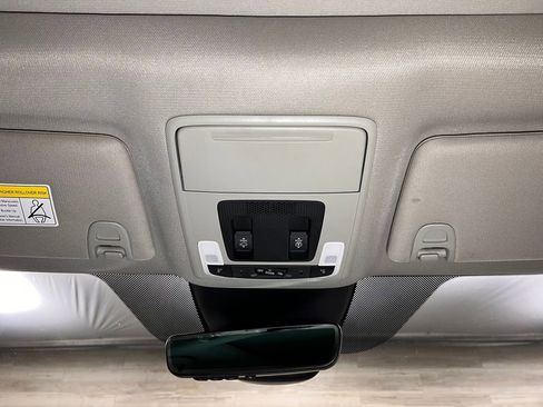 Used 2023 Honda Pilot Touring image 16