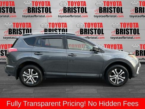 Used 2016 Toyota RAV4 LE FWD image 2