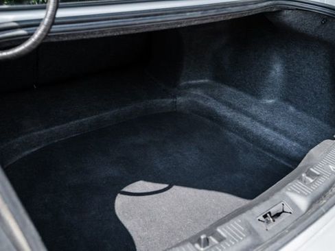 Used 2010 Ford Taurus SHO image 87