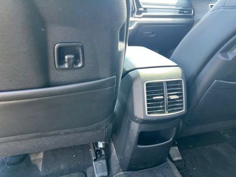 Used 2025 Kia Sportage X-Line w/ Premium Package AWD/4WD image 15