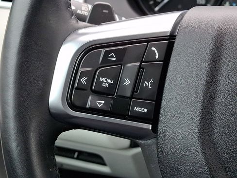 Used 2017 Land Rover Discovery Sport HSE image 23