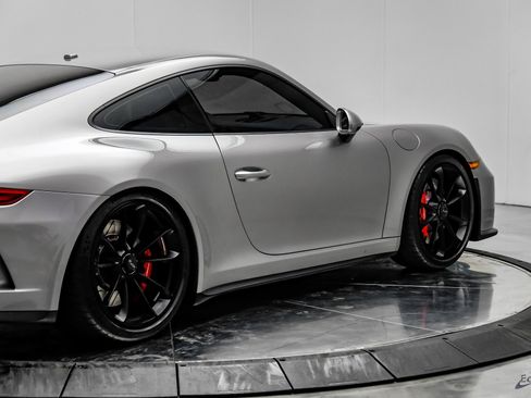 Used 2018 Porsche 911 GT3 w/ Sport Chrono Package image 16