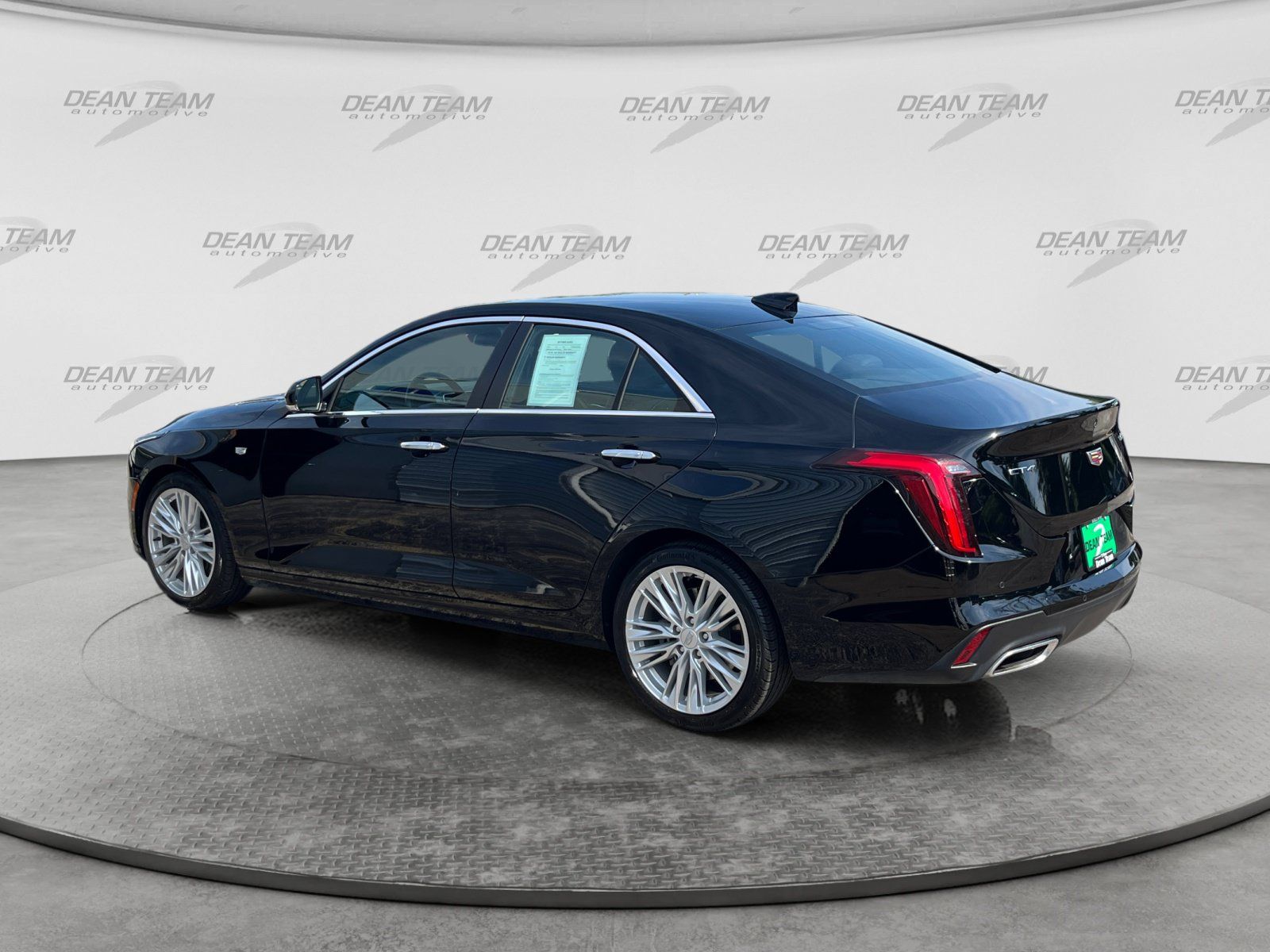 Used 2026 Cadillac CT4 Premium Luxury RWD image 5