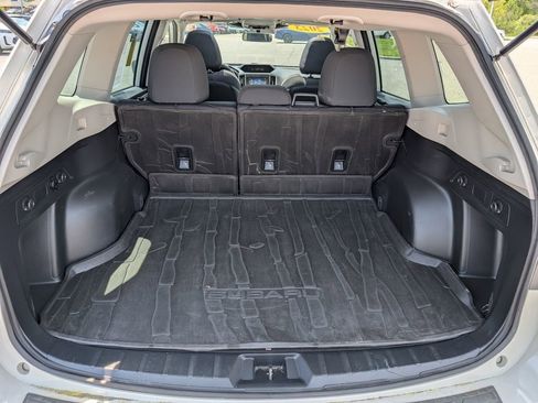 Used 2023 Subaru Forester Premium AWD/4WD image 13