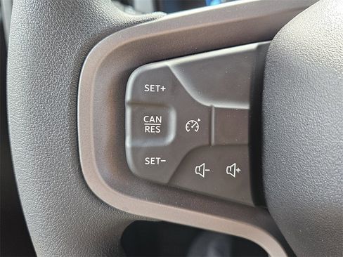 New 2025 Ford Bronco Base image 23