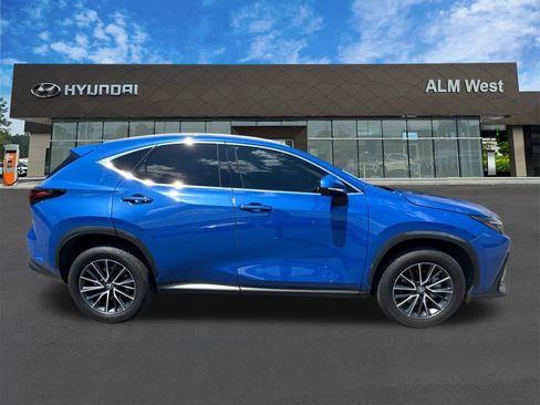 Used 2024 Lexus NX 250 FWD w/ Cold Area Package image 4