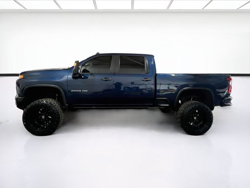Used 2022 Chevrolet Silverado 2500 Custom w/ Custom Value Package AWD/4WD image 22