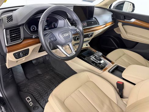 Used 2022 Audi Q5 Premium Plus w/ Premium Plus Package image 3
