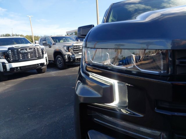 Used 2021 Chevrolet Silverado 1500 LT AWD/4WD image 10