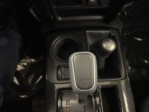 Used 2022 Toyota 4Runner TRD Off-Road image 36