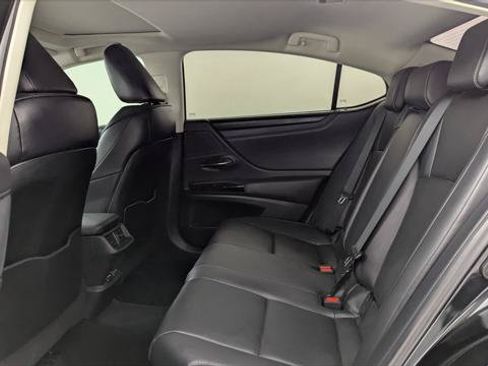 Used 2023 Lexus ES 300h w/ Premium Package FWD image 17