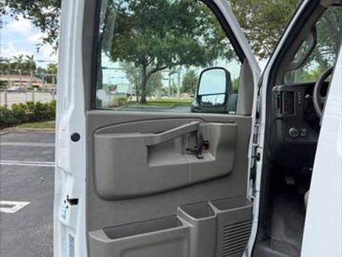 Used 2023 Chevrolet Express 3500 LS RWD image 26