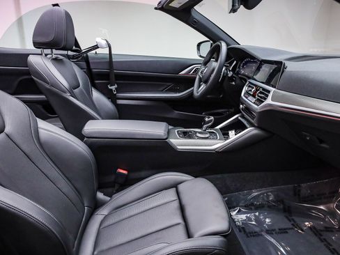 Certified 2023 BMW M440i Convertible w/ Premium Package image 27