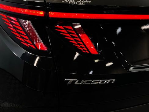 Used 2023 Hyundai Tucson Limited image 15