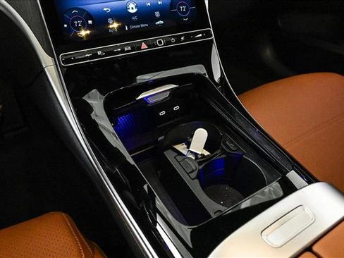 New 2026 Mercedes-Benz C 300 4MATIC Sedan image 13