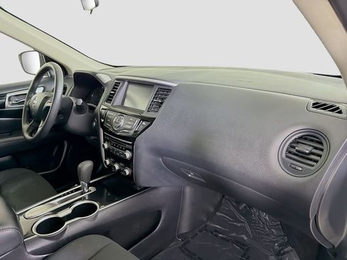 Used 2020 Nissan Pathfinder S FWD image 30
