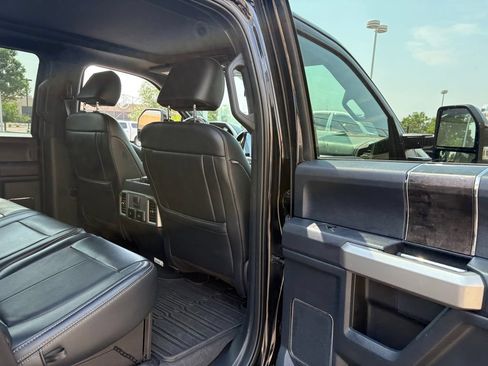 Certified 2022 Ford F250 Lariat w/ Tremor Off-Road Package AWD/4WD image 29