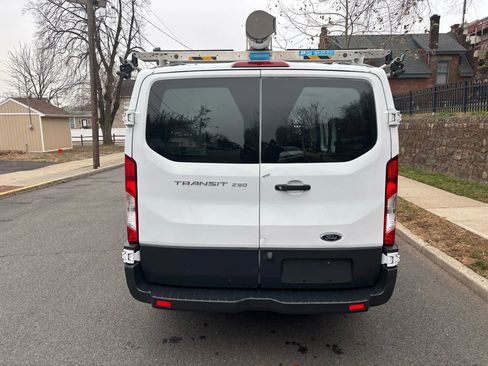 Used 2018 Ford Transit 250 130 Low Roof w/ Exterior Upgrade Package image 5