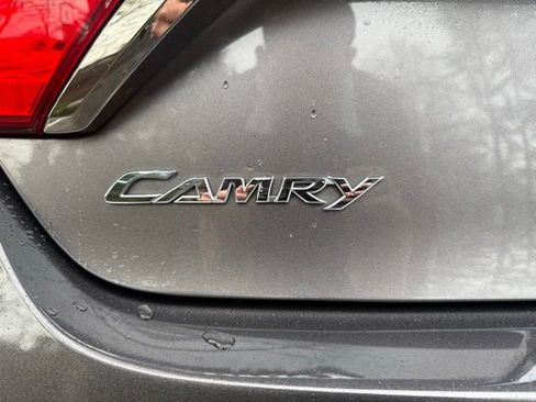 Used 2017 Toyota Camry SE image 27