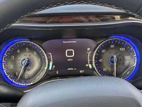 Used 2022 Chrysler Pacifica Limited image 10