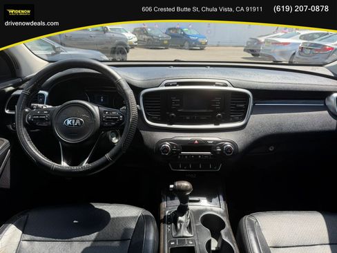 Used 2016 Kia Sorento EX FWD image 18