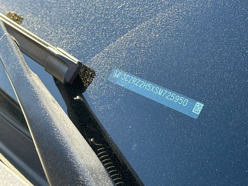 Used 2025 Honda HR-V Sport image 27