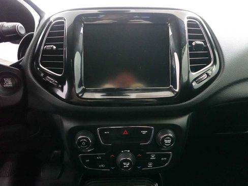 Used 2019 Jeep Compass Limited AWD/4WD image 21