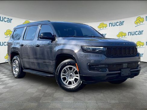 Used 2024 Jeep Wagoneer 4WD image 1
