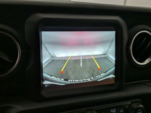 Used 2022 Jeep Wrangler Unlimited Rubicon 4xe w/ Cold Weather Group image 30