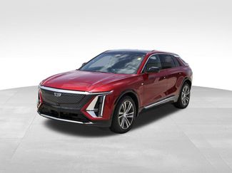 Certified 2024 Cadillac Lyriq Luxury w/ LPO, Floor Liner Package AWD/4WD video 2