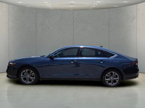 Used 2023 Honda Accord EX image 9
