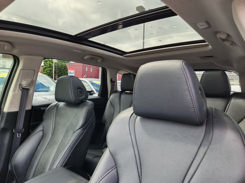 Certified 2024 Acura MDX SH-AWD image 12