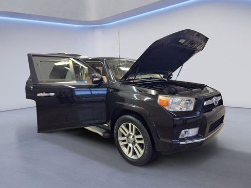 Used 2013 Toyota 4Runner Limited AWD/4WD image 7