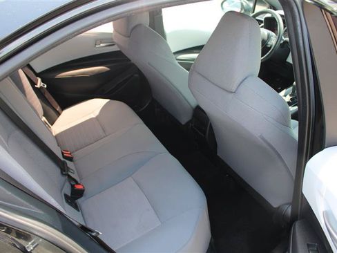 Used 2022 Toyota Corolla SE FWD image 12