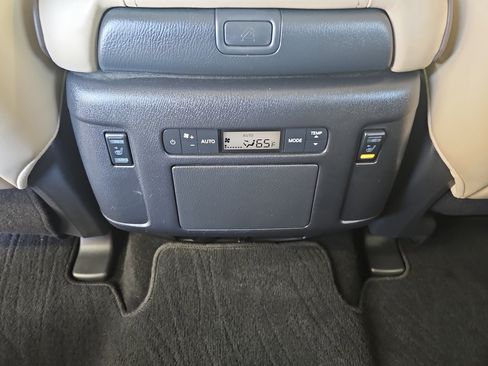Used 2023 Nissan Armada Platinum w/ Captain's Chairs Package AWD/4WD image 21