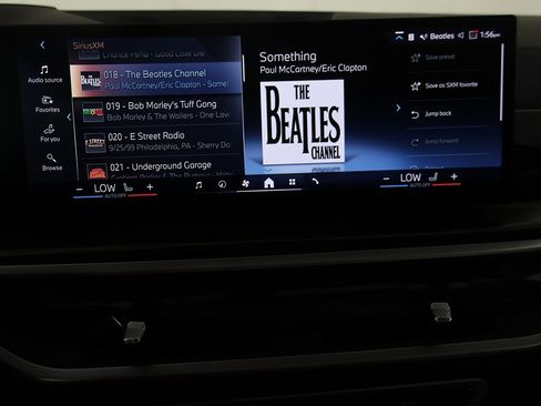 Used 2024 BMW X5 xDrive40i w/ Parking Assistance Package image 44