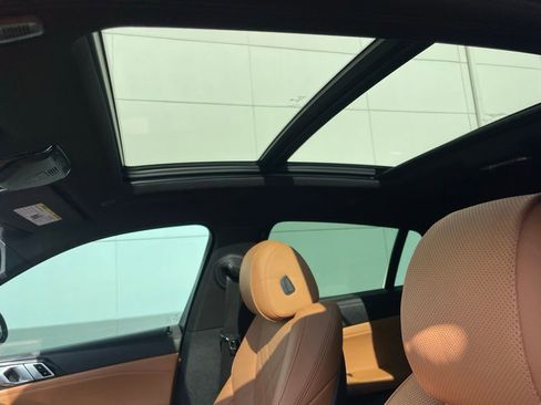 Used 2023 BMW X6 xDrive40i w/ Premium Package image 30