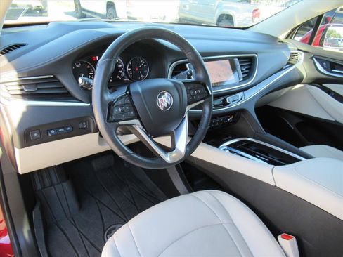 Used 2023 Buick Enclave Premium image 12