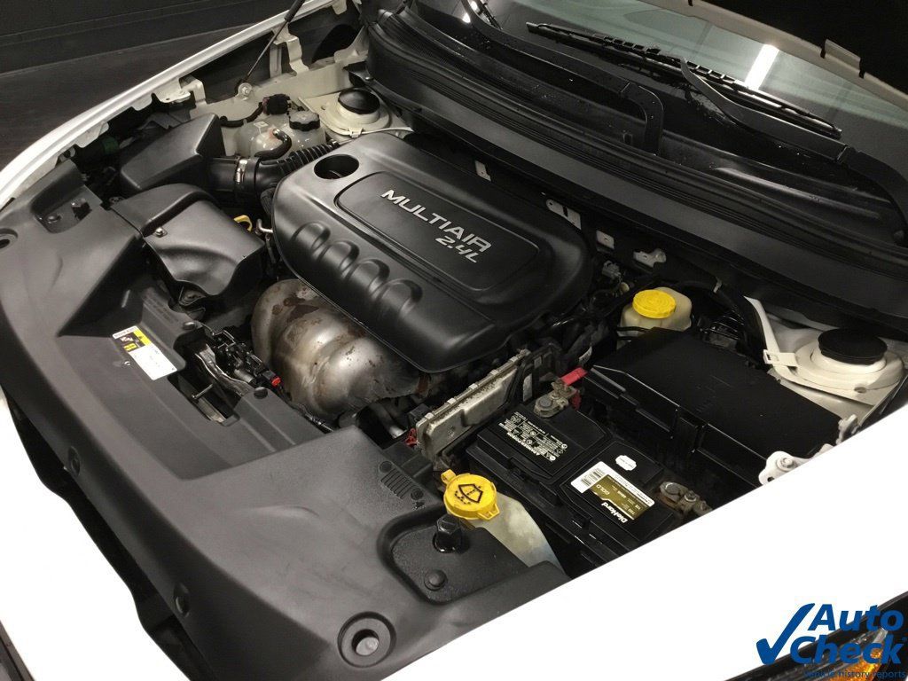 Used 2016 Jeep Cherokee Limited AWD/4WD image 40