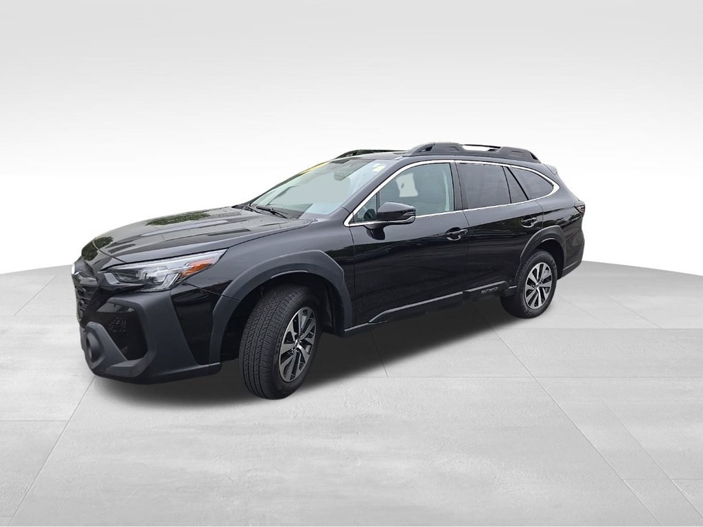 Used 2024 Subaru Outback Premium AWD/4WD image 1