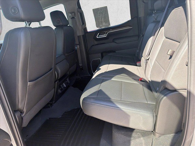 Used 2024 Chevrolet Silverado 1500 LT w/ Leather Package RWD image 18