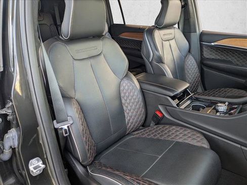 Used 2023 Jeep Grand Cherokee L Summit AWD/4WD image 24