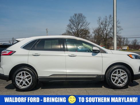 Certified 2024 Ford Edge SEL w/ Convenience Package image 3