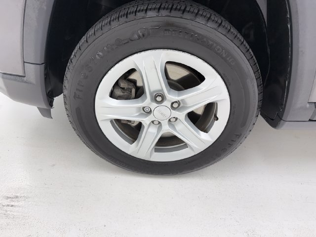 Used 2023 Jeep Compass Sport AWD/4WD image 7