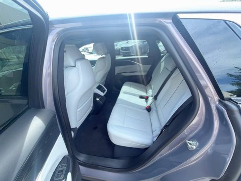 Used 2024 Cadillac Lyriq Luxury AWD/4WD image 24
